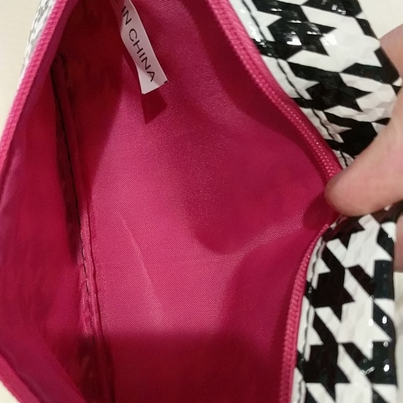 Ipsy bag - Picture 6 of 6